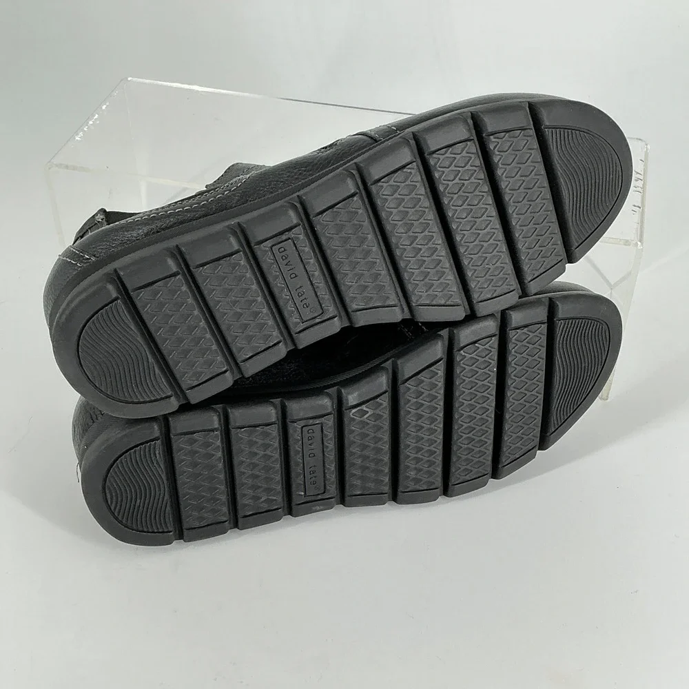 David Tate Size 7.5 Black Leather Ankle Bootie Side‎ Zip Boots Pia